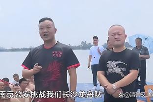 惊到了？德泽尔比听闻阿森纳0-2西汉姆，顿时愣了三秒钟